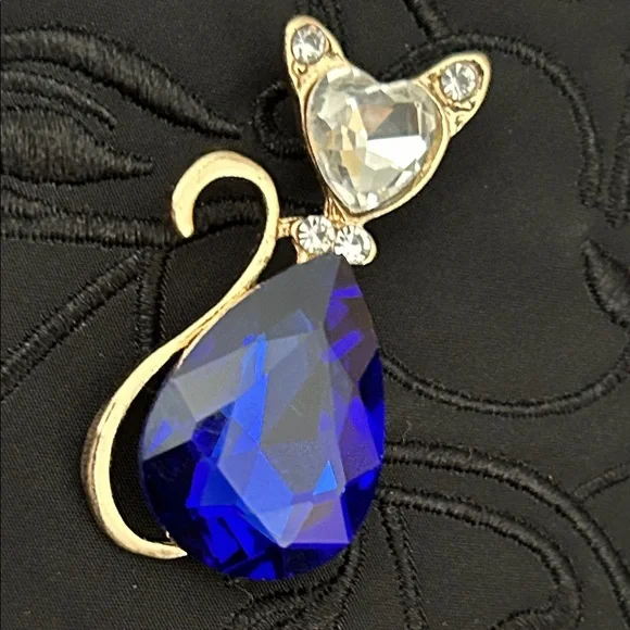 Gold-Tone Cat Earrings and Pendant with Sapphire Blue Teardrop Crystals - Picture 2 of 4